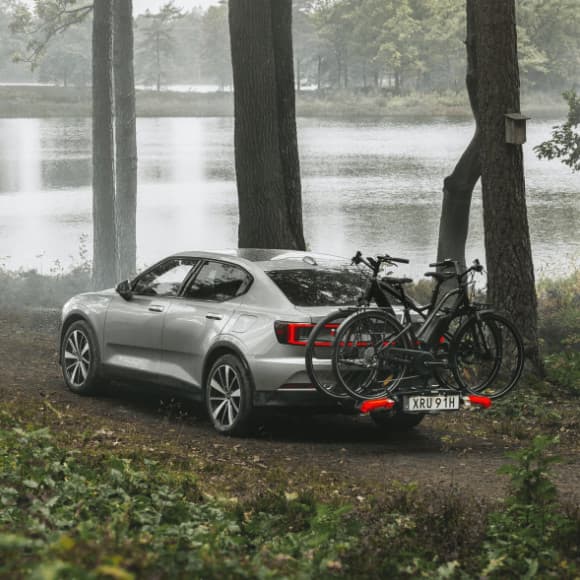 Thule Epos 2 installed on silver vehicle in nature