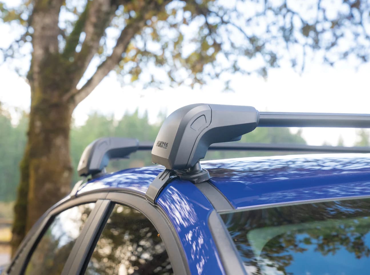 Yakima BaseLine FX Integrated Crossbar for Naked Roofs, Single 5